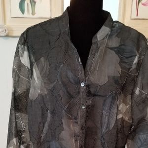 Chicos size 3x sheer blouse